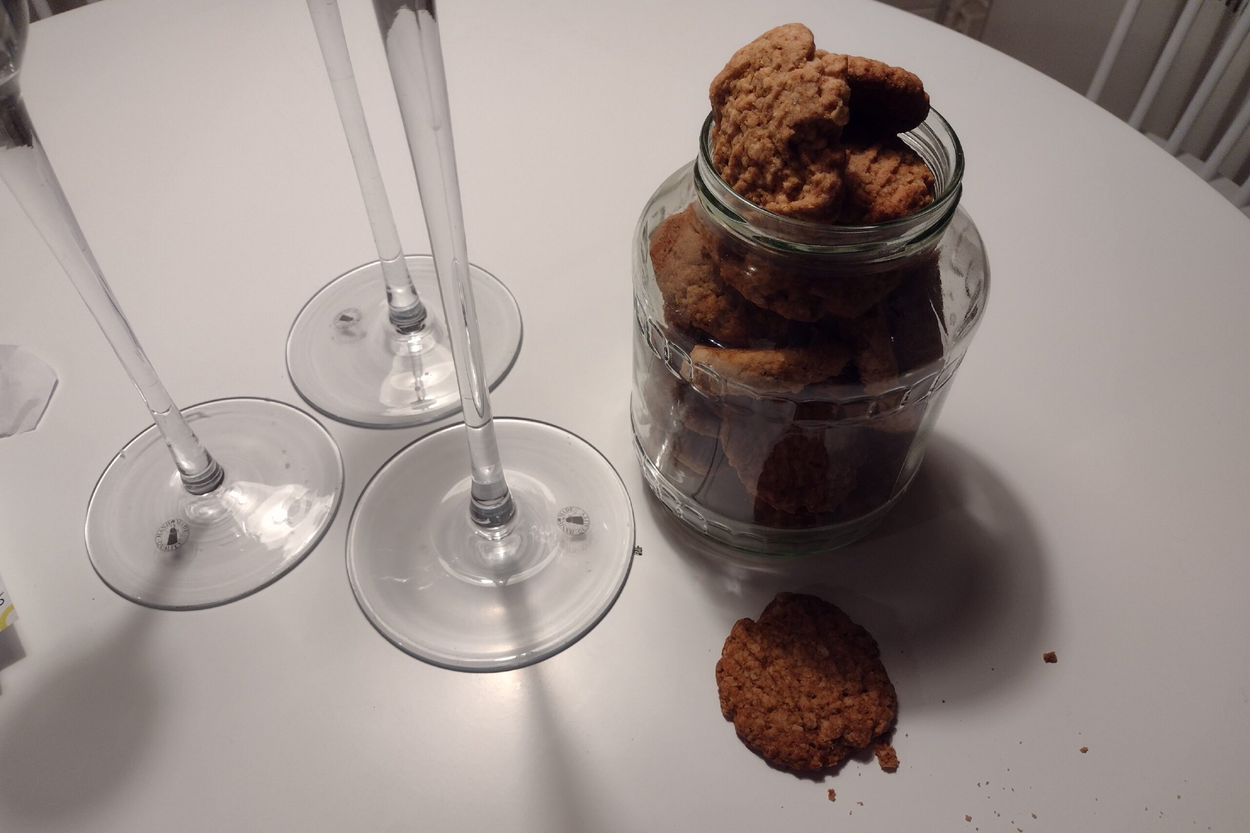 Vegan and glutenfree oat cookies